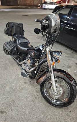 HONDA SHADOW 750 